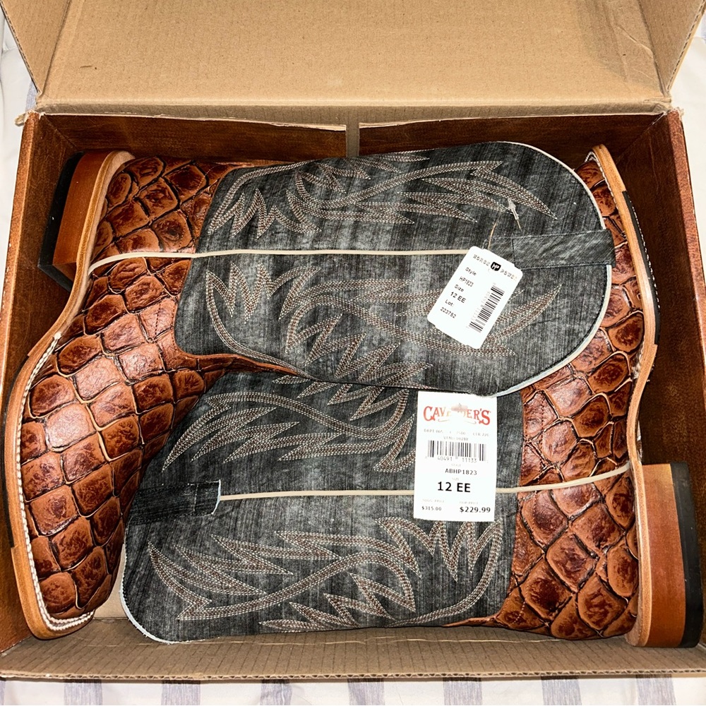 Cavenders men’s boots size 12